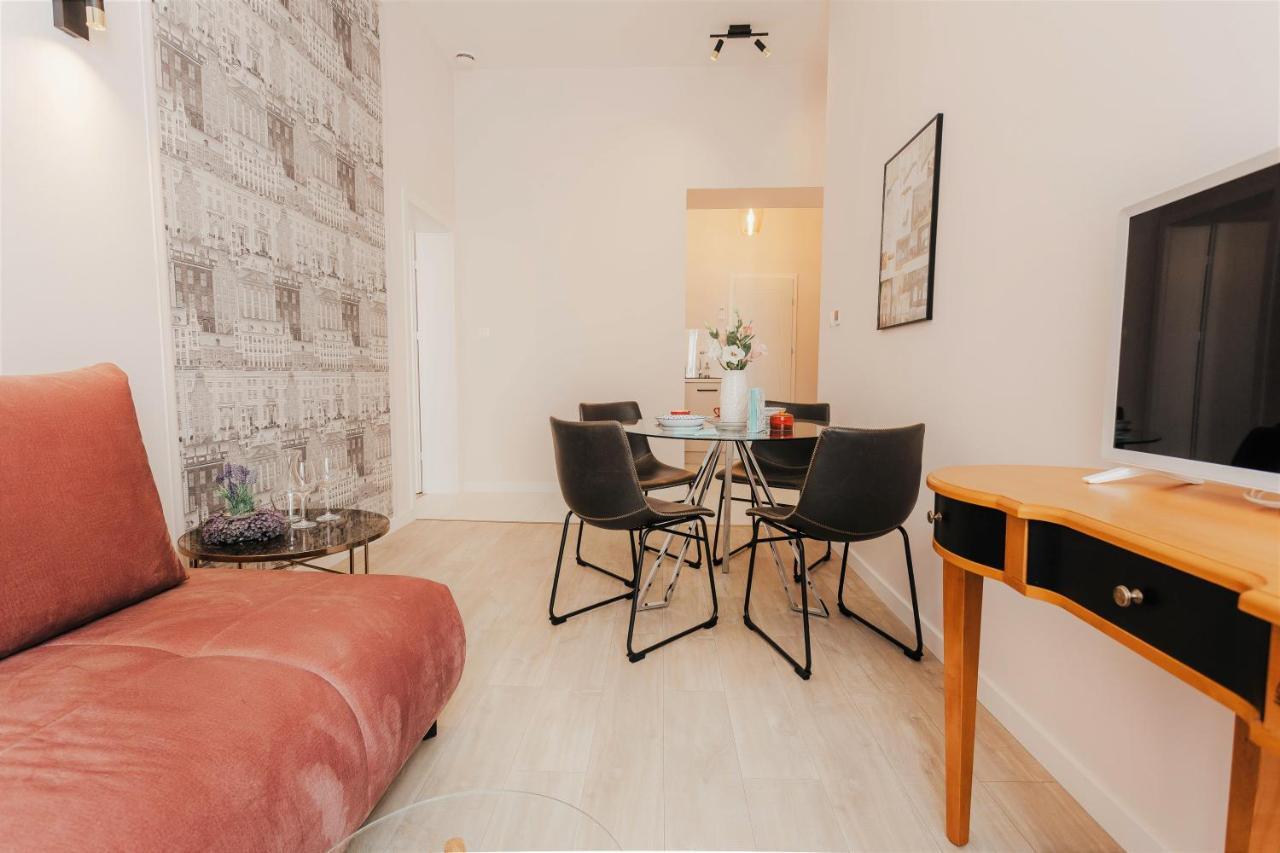 Delux Apartament Oldtown Kochanowskiego 30 Krakow Ngoại thất bức ảnh